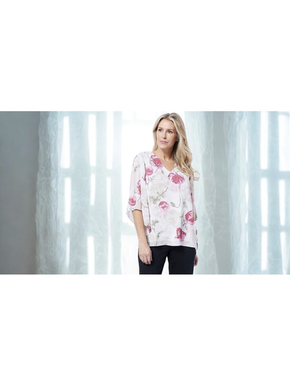 Belle by Kim Gravel Poppy Printed Blouse Embroidery Size XXS